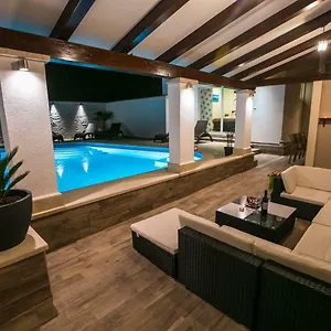 Luxury Elis With Private Pool , Pula Kroatien